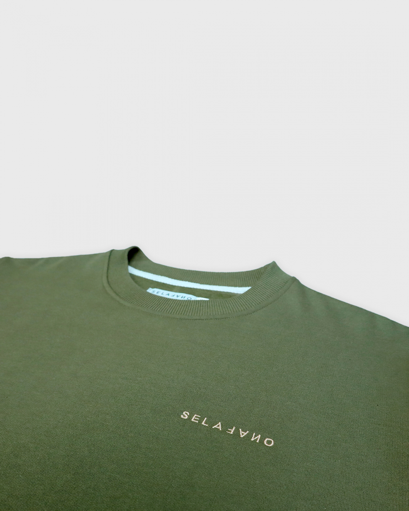 dean-sweatshirt-chest